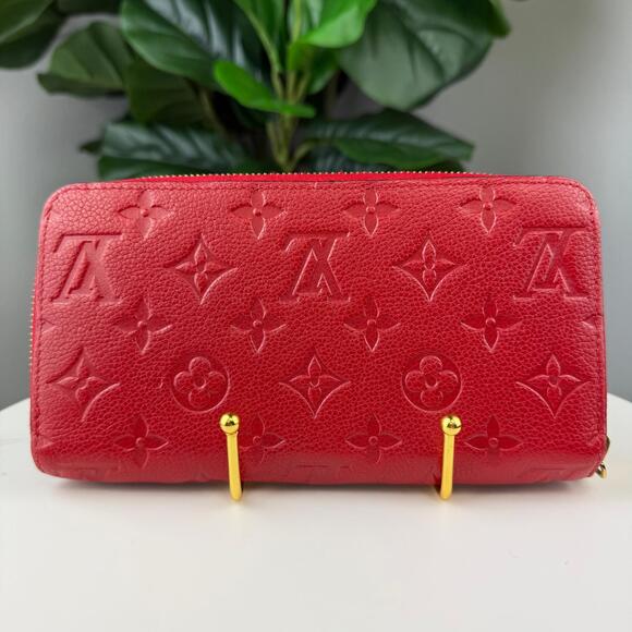 💎✨Authentic Louis Vuitton Zippy Wallet in red Monogram Empreinte leather - Picture 6 of 6